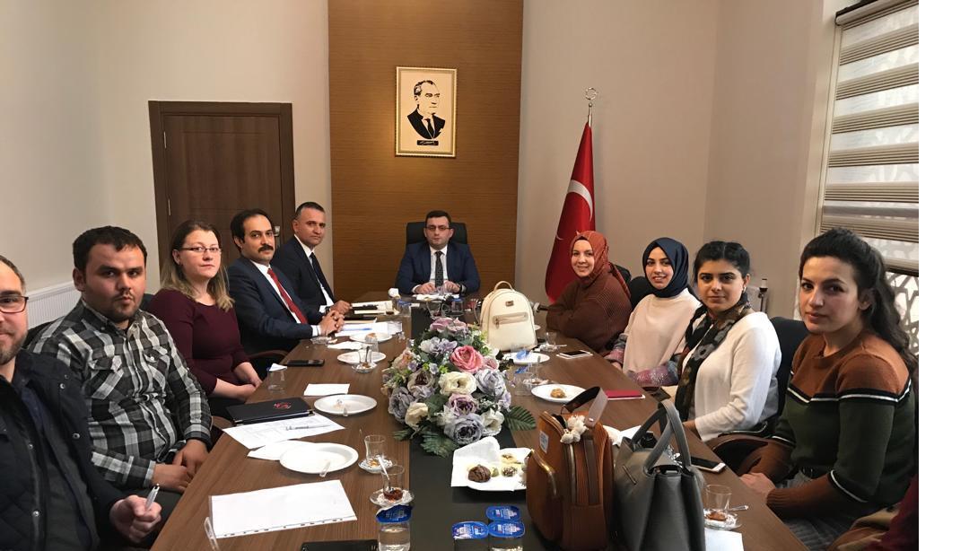 Rehberlik Hizmetleri İlçe Yürütme Kurulu Toplantısı Yenice Kaymakamız Ahmet BAŞER'in Başkanlığında Yapıldı