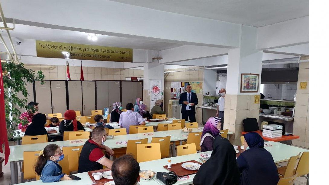 Mehmet Bodur Anadolu İmam Hatip Lisesi  Tanıtım Toplantısına İlçe Milli Eğitim Müdürümüzde Katıldılar.